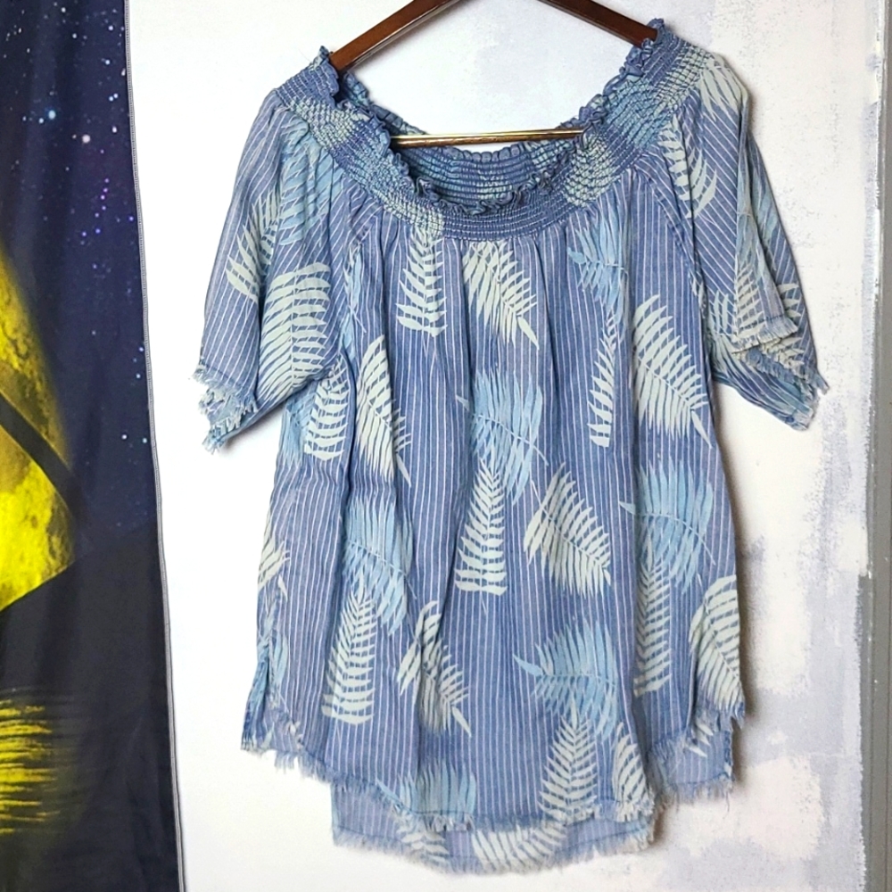 Standard Grace shirt